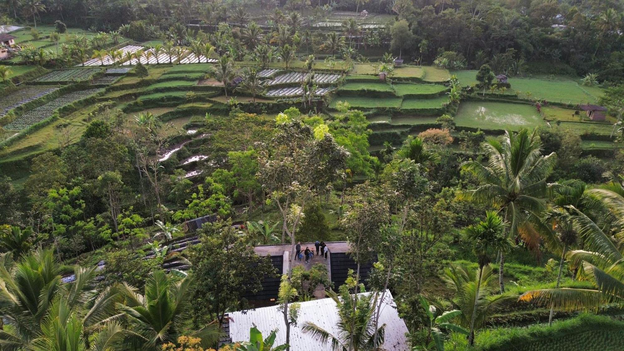 Tetebatu Fullmoon Hotel Bagian luar foto