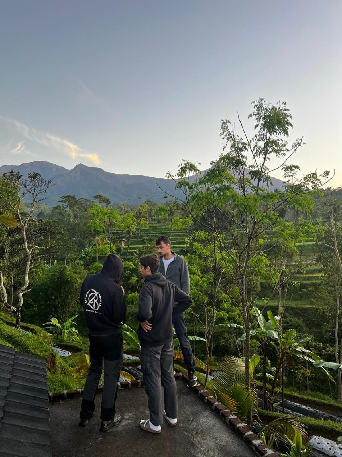 Tetebatu Fullmoon Hotel Bagian luar foto